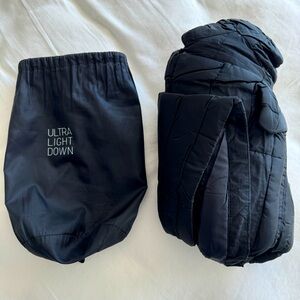 Uniqlo Men’s Ultra Light Down Packable Jacket in Black XS Good Condition